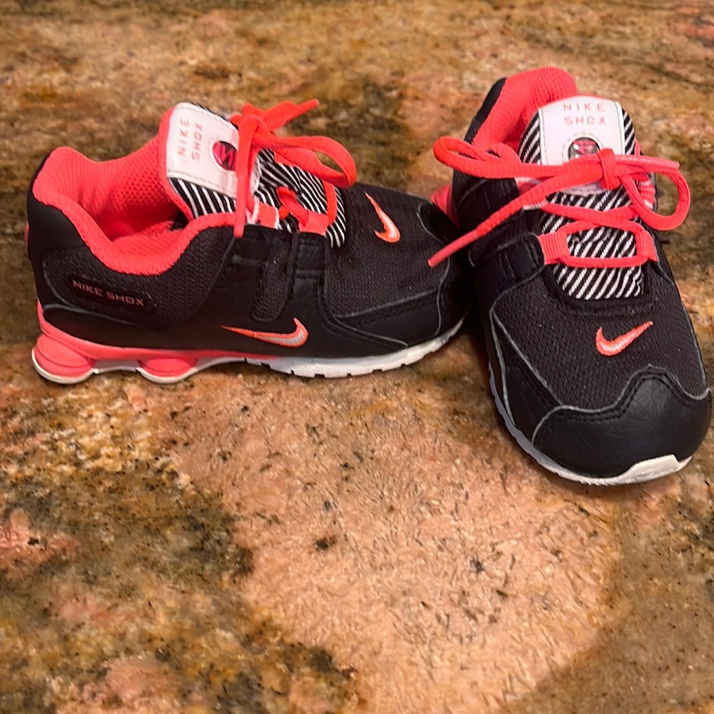 Nike Shox toddler shoes sneakers tennis silver orange salmon black neon